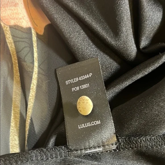 Lulu's Green Long Sleeve Sundress with V-Neck - Picture 9 of 9